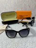Louis Vuitton Men's Women's Round Frame Sunglasses - Image 2