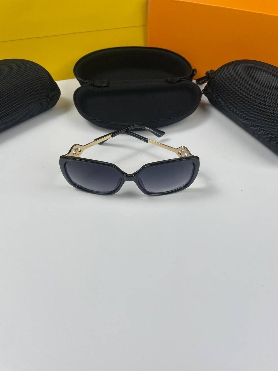 3583574197.jpg Louis Vuitton Men's Women's Aviator Frame Sunglasses - Image 1