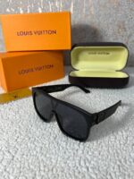 Louis Vuitton Men's Women's LV Square Sunglasses