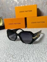 Louis Vuitton Men's Women's Round Frame LV Logo Sunglasses