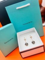 Tiffany & Co. Gold Plating Fashionable Earing - Image 2