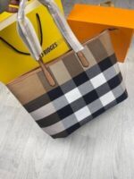 Burberry Medium Check And Leather Women Tote Bag Printed Logo Design First Copy Easy To Carry Light Color Woman's Slim Top Handles Original Replica Black Farfetch Flannels Cheapest Discount Sale UK - Image 3