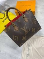 Louis Vuitton Women's On The Go MM Tote Bag - Image 5