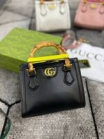 Gucci Women's GG Diana Bamboo Mini Tote Bag - Image 2