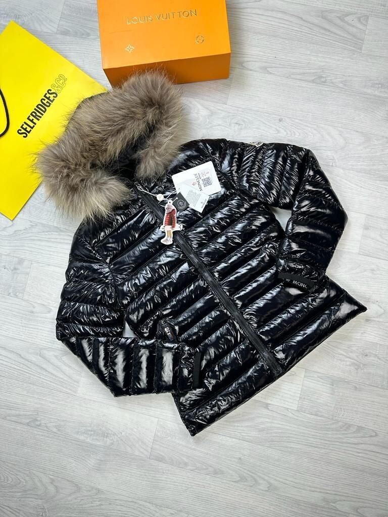 3892303112.jpg Moncler Puffer Down Men's Women's Rep Jackets Pullover Fur Hoodie Replica First Copy Flannels Padded Glossy Winter Cheap Reps Men Women Bodywarmers Zip Pocket Luxury Long Sleeves Jacket Black Sale UK - Image 1