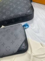 Louis Vuitton Men's Trio Messenger Bag - Image 5