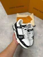 Louis Vuitton Men's LV Trainers - Image 3