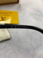 Louis Vuitton Men's Women's Round Frame Sunglasses - Image 5