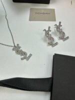 YSL Saint Laurent Cassandre Grey Gold Necklace And Earrings In Silver Number: 761535Y80044008 - Image 4