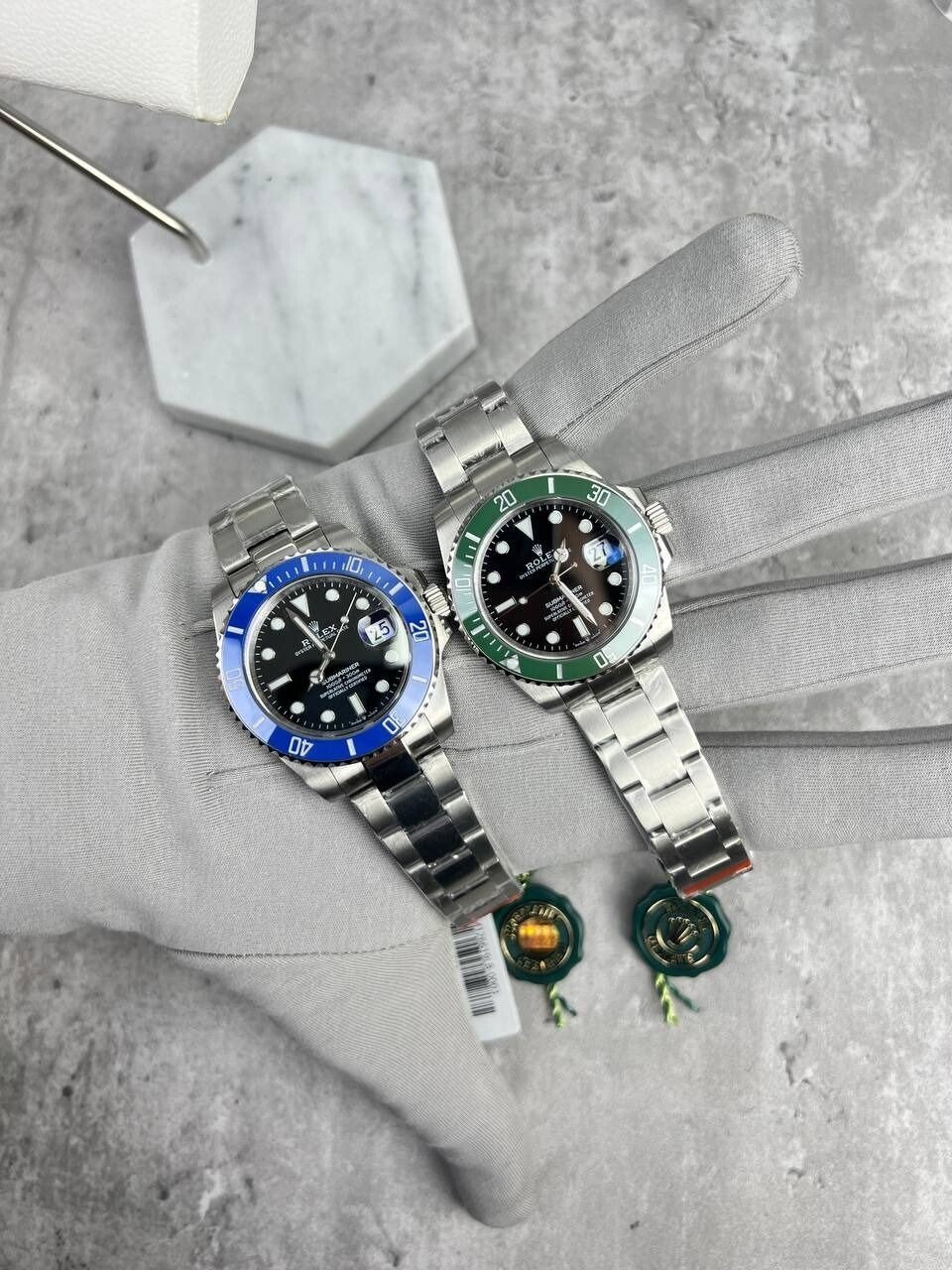 4022152908.jpg Rolex Submariner Watch in Silver Chain Strap - Image 1