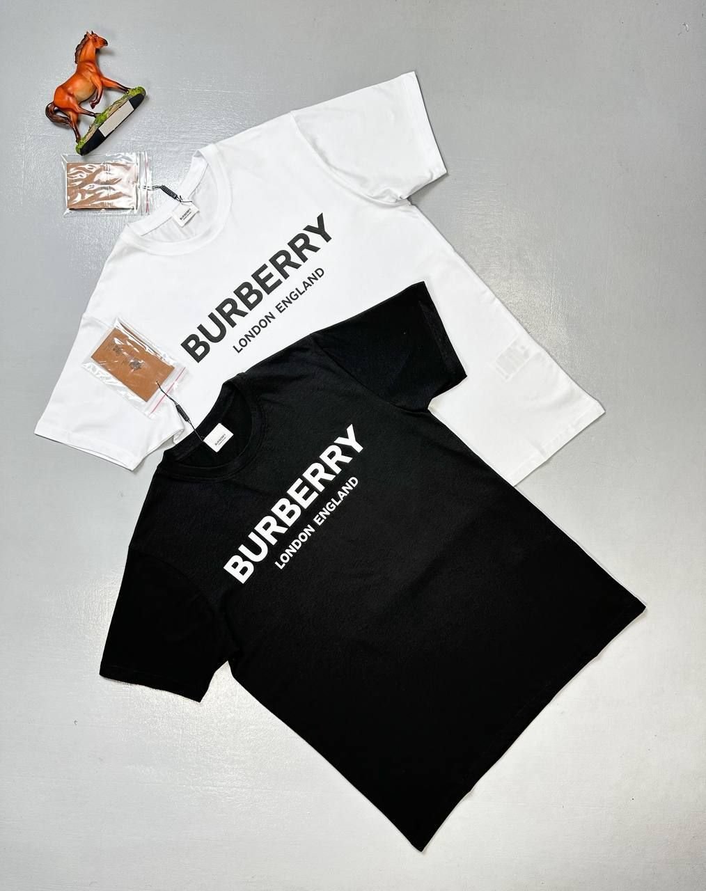 4359321234.jpg Burberry London England T-shirts Black White Beige UK - Image 1