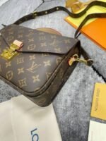 Louis Vuitton LV Women's Leather Crossbody Bag - Image 3