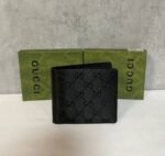 Gucci Men's Premium Leather Wallet - Image 2