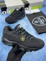 Nike Air Max 95 Black University Blue Men Trainers - Image 2