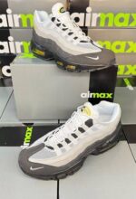 Nike Air max 95 Icons Yellow Strike Men's Trainers - Image 2