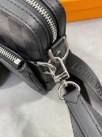 Louis Vuitton Men's Trio Damier Graphite Messenger Bag - Image 6