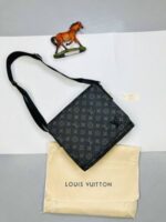 Louis Vuitton Men's District MM Monogram Cross Body Messenger Bag - Image 2