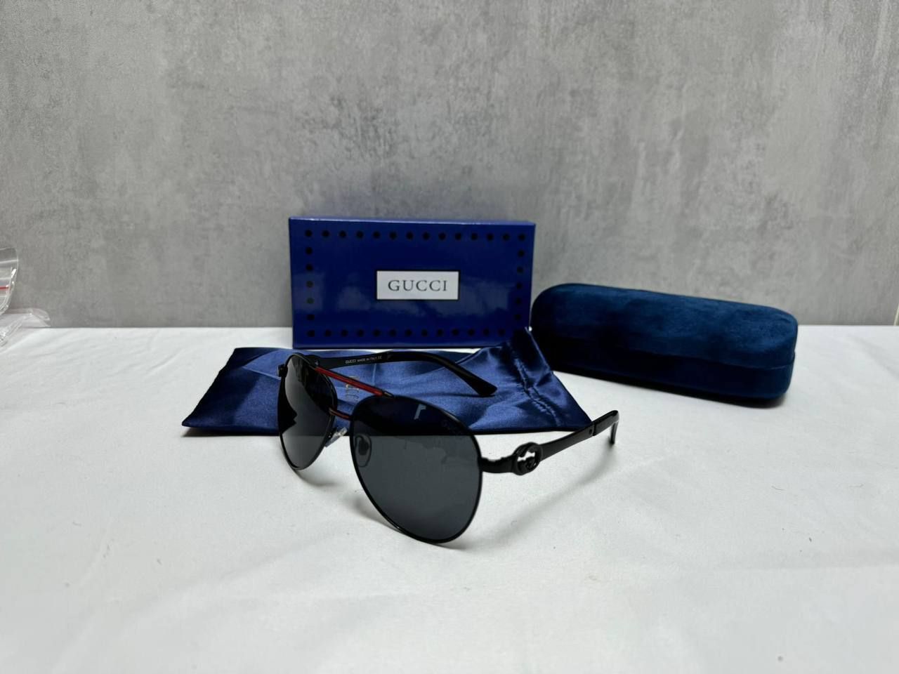 4480833905.jpg Gucci Men's Women's Black Double Beam Round Aviator Frame Sunglasses - Image 1