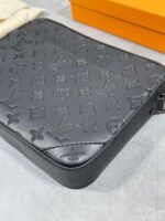 Louis Vuitton Men's Duo Messenger Bag - Image 4