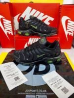 Nike Air Max Plus Black Volt Glow Trainers For Men's - Image 2