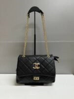 Chanel Flap Quilted Leather Medium Shoulder Bag For Women in Different Colors - Image 2