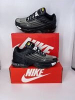 Nike Air Max Plus 3 Wolf Grey (GS) Trainers For Men's - Image 2