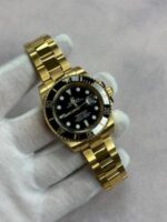 Rolex Submariner Date 116618LB With Golden Chain Strap Watch - Image 2