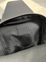 Louis Vuitton Men's LV Keepall Bandouleire Duffle Travel Bag - Image 6