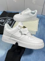 Nike Air Force 1 '07 Triple White Men's Trainers