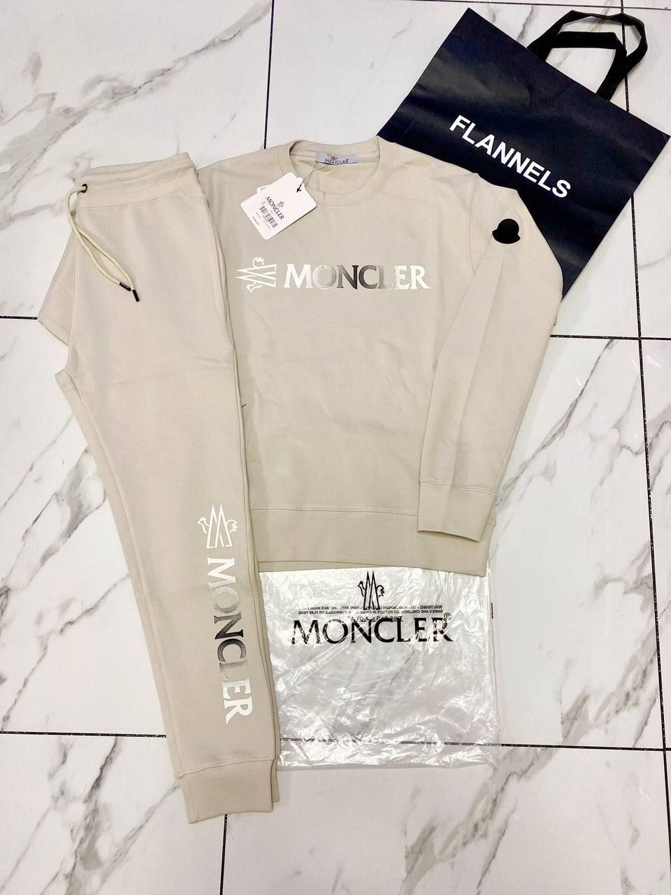 4634873039.jpg Moncler Crew Neck Logo Printed Tracksuits For Men's - Image 1