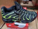 Nike Air Max Plus Pacific Moss Trainers For Men's - Image 2