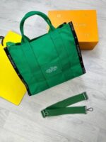 Marc Jacobs Medium Tote Bags For Women's in Different Colors - Image 6