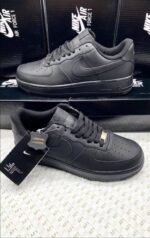 Nike Air Force 1 '07 Black Trainers For Men's