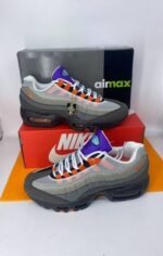 Nike Air Max 95 (GS) Black Volt Safety Orange Trainers For Men's - Image 2