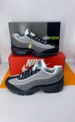 Nike Air Max 95 Trainers Baltic Blue For Men's - Image 2