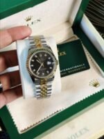Rolex Datejust 41 Oystersteel and yellow gold Watch for Men's in Black Dial - Image 2