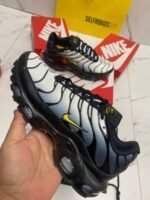 Nike Air Max Plus Black Opti Yellow Trainers For Men's - Image 2