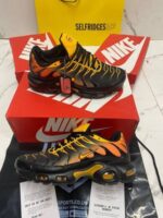 Nike Air Max Plus Black Sundial Trainers For Men's - Image 2