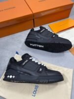 Louis Vuitton Men's LV Logo Trainers - Image 3