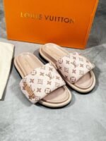 Louis Vuitton Women's Pool Pillow Flat LV Logo Sliders - Image 3