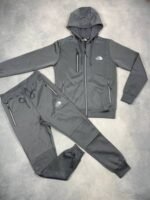 The North Face Train n Logo Tracksuit For Men's in Different Colors - Image 3