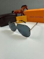 Louis Vuitton Men's Women's LV Metal Aviator Sunglasses - Image 3