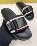 Burberry Vintage Check Print Buckled Sliders For Men's - Image 4