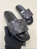 Louis Vuitton Men's Waterfront Mules Sliders - Image 3
