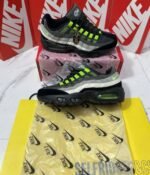 Nike Air Max 95 Black Neon Men's Trainers - Image 2