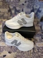 New Balance Sparkly Women's Trainers Lightning Edition Cloudy White - Image 2