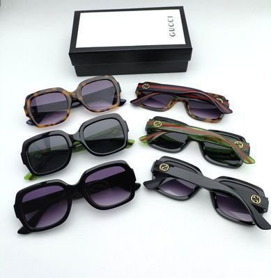 4873309175.jpg Gucci Square Frame Sunglasses in Different Colors - Image 1
