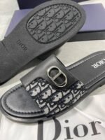 Dior Comfortable Sliders For Men's in Black Color - Image 4