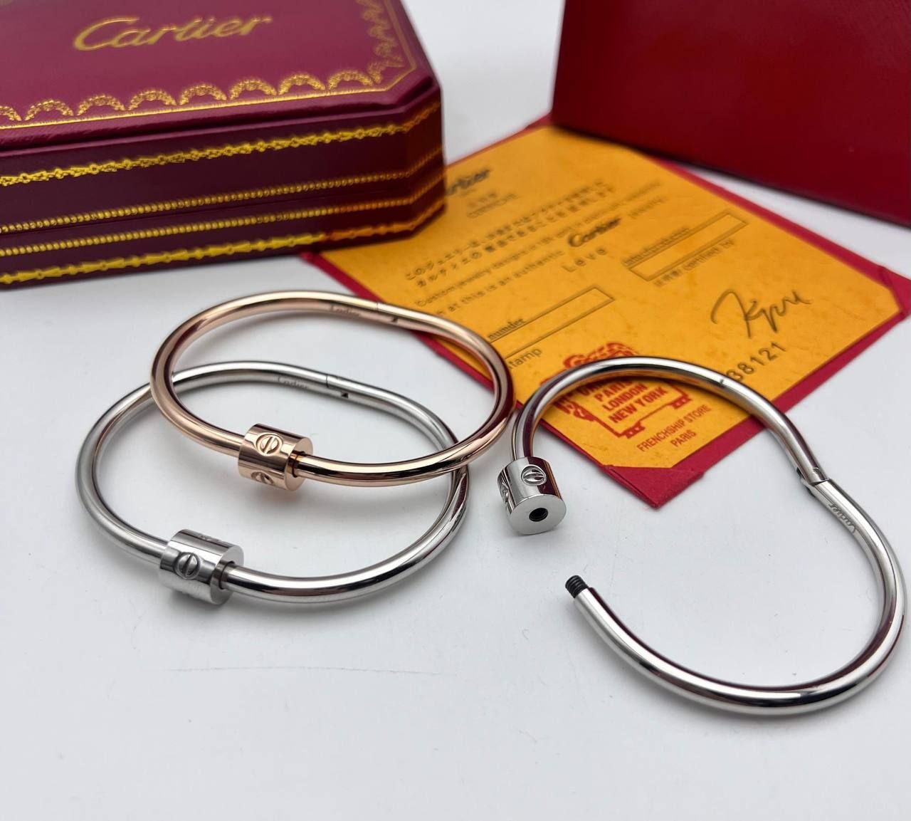 4957557508.jpg Cartier Bracelets in 2 Different Colors - Image 1