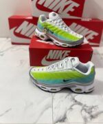 Nike TN Air Max Plus Worldwide White/Cyber Trainers For Men's - Image 2